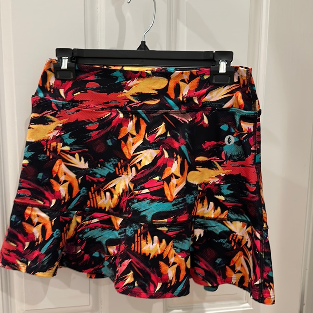DonaJo Tennis Skort - size 2 (large)